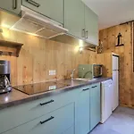 Bel Rénové 2 Pièces Cabine, 4-5 Pers, Vue Station, Wifi - Fr-1-455-279 Appartement *