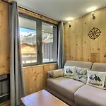 Bel Rénové 2 Pièces Cabine, 4-5 Pers, Vue Station, Wifi - Fr-1-455-279 Appartement